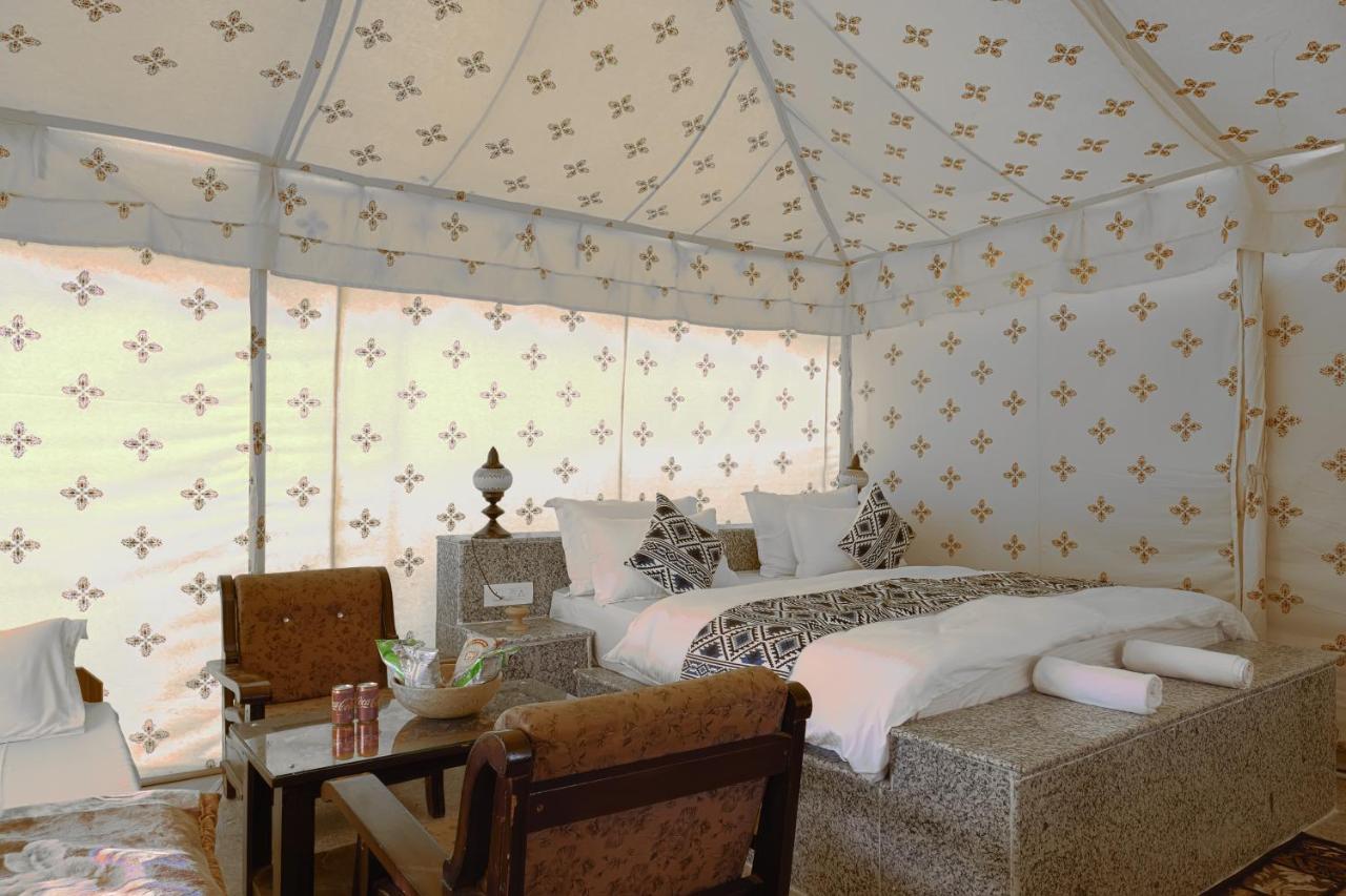 Sunrise Desert Resort With Swimming Pool 자이살메르 외부 사진
