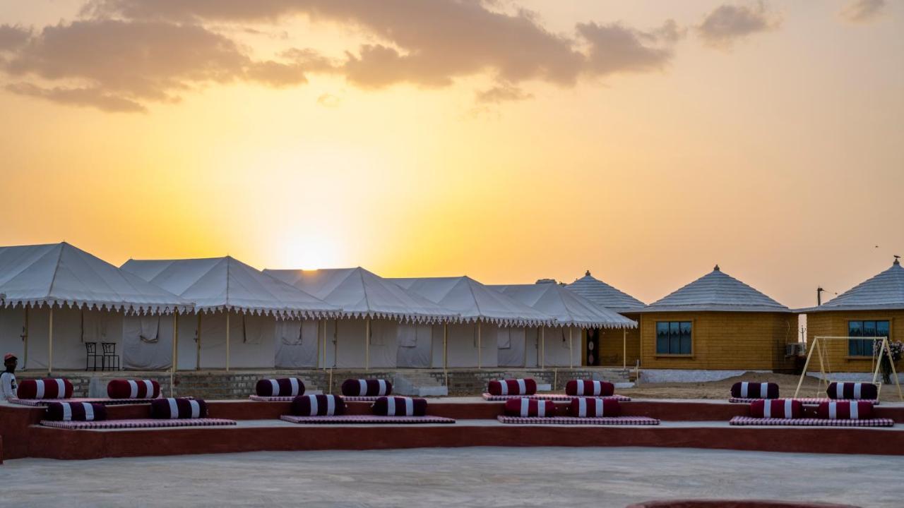 Sunrise Desert Resort With Swimming Pool 자이살메르 외부 사진